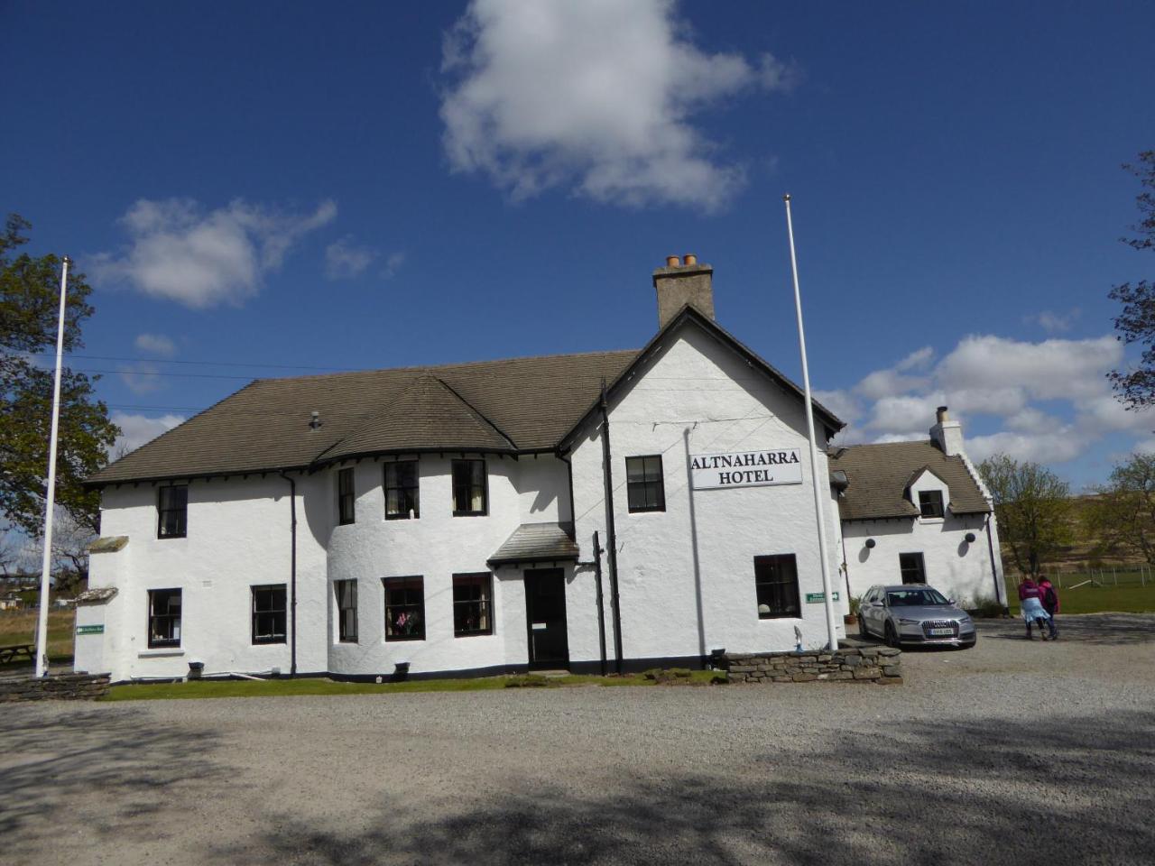 Altnaharra Hotel Lairg Exterior photo